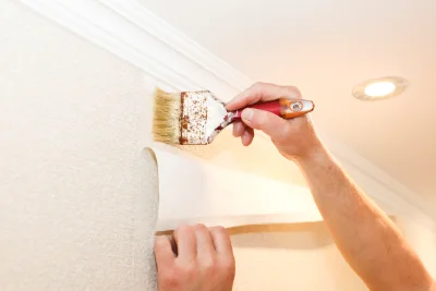 Pose de papier peint à Floyon — revêtements muraux et toiles de verre